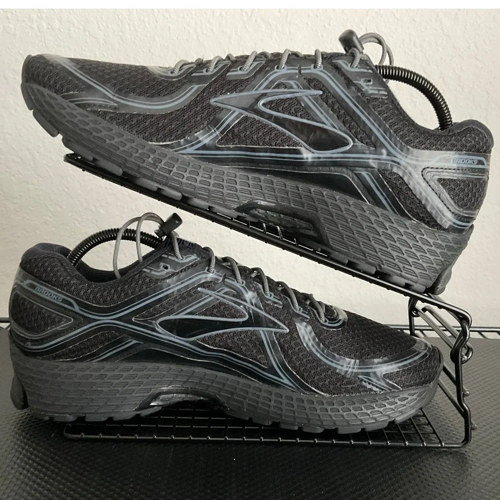 Brooks Adrenaline GTS 16 Mens Running Shoes Black Silver 1102121D068 Size 10.5 D